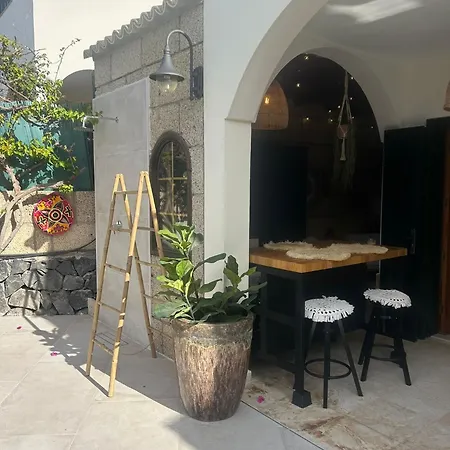 Oasis - Beautiful House With Private Pool