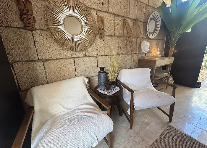 Oasis - Beautiful House With Private Pool