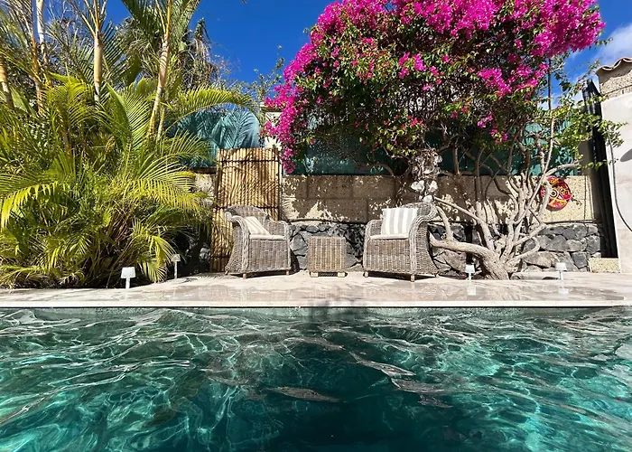 Dom wakacyjny Oasis - Beautiful House With Private Pool