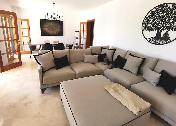 Oasis - Beautiful House With Private Pool Dom wakacyjny