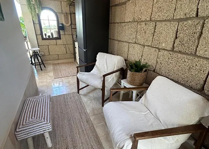 Oasis - Beautiful House With Private Pool