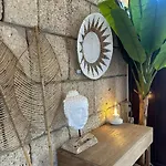 Oasis - Beautiful House With Private Pool 펜션 Chayofa