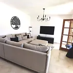 Feriehus Oasis - Beautiful House With Private Pool *