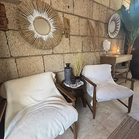 Oasis - Beautiful House With Private Pool