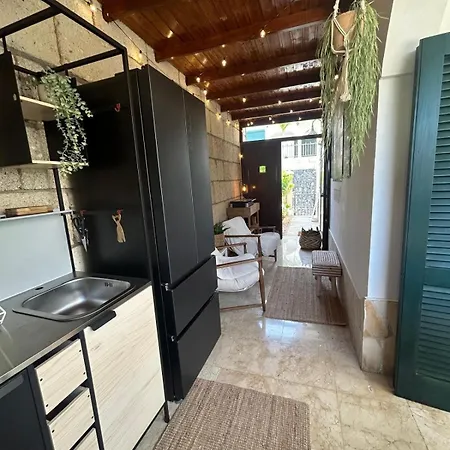 Vakantiehuis Oasis - Beautiful House With Private Pool *