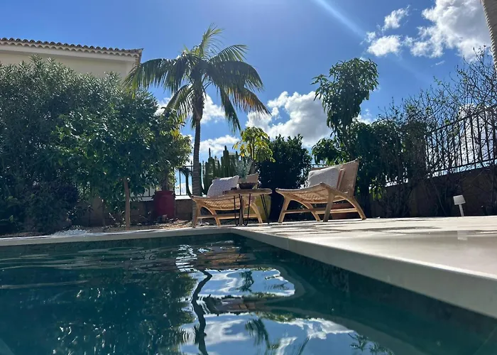 Oasis - Beautiful House With Private Pool 別荘 Chayofa